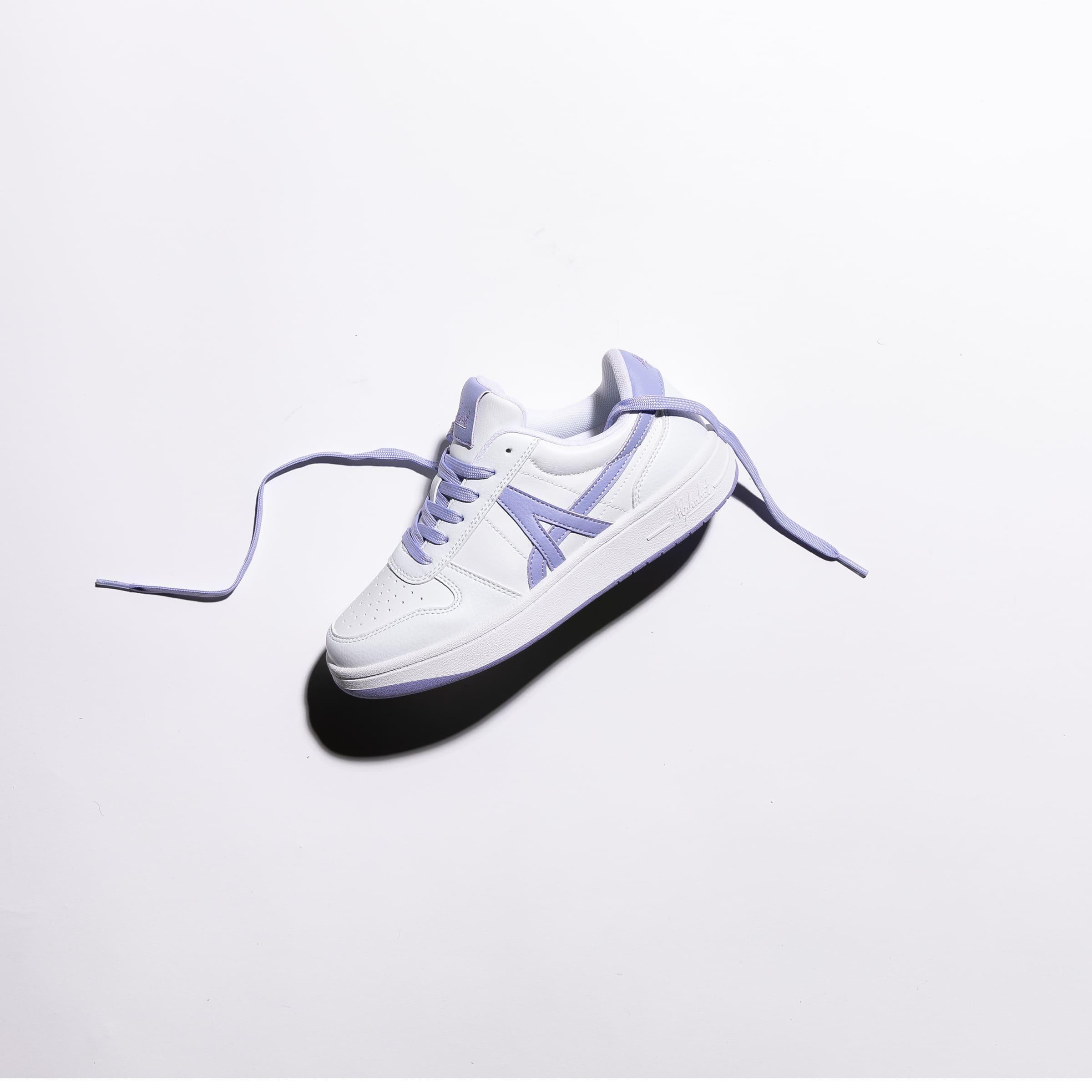 Palermo White/Blue — Front